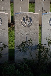 Lijssenthoek Military Cemetery - Rothery, W J
