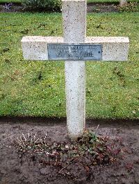 Lijssenthoek Military Cemetery - Rousseau, Maurice
