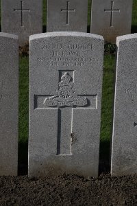 Lijssenthoek Military Cemetery - Rowe, H