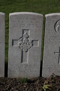 Lijssenthoek Military Cemetery - Roworth, C H