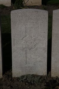 Lijssenthoek Military Cemetery - Rowsell, Robert George