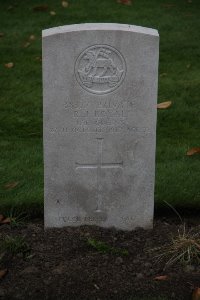 Lijssenthoek Military Cemetery - Royal, Richard Joseph
