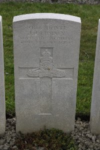 Lijssenthoek Military Cemetery - Rumney, J J