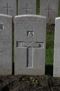 Lijssenthoek Military Cemetery - Russell, Reginald Charles Bertram