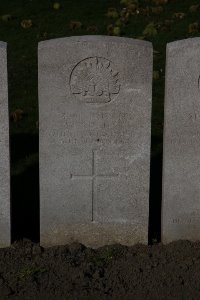Lijssenthoek Military Cemetery - Ruttley, William