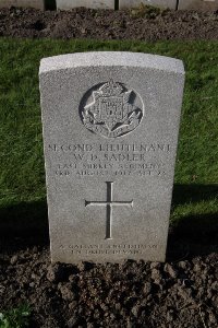 Lijssenthoek Military Cemetery - Sadler, William Douglas