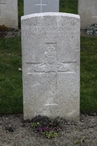 Lijssenthoek Military Cemetery - Sanderson, Ronald Harcourt