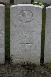 Lijssenthoek Military Cemetery - Sansom, G