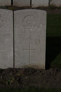 Lijssenthoek Military Cemetery - Saunders, N B L