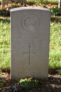 Lijssenthoek Military Cemetery - Savage, Cuthbert Farrar