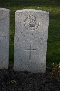Lijssenthoek Military Cemetery - Sayers, William
