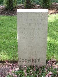 Lijssenthoek Military Cemetery - Schlote, 