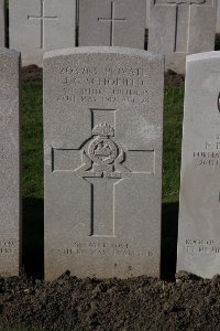 Lijssenthoek Military Cemetery - Schofield, John Grayshan