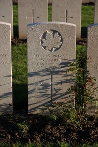 Lijssenthoek Military Cemetery - Schupp, W