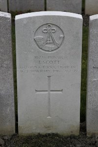 Lijssenthoek Military Cemetery - Scott, John