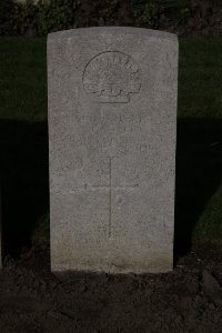 Lijssenthoek Military Cemetery - Scott, James