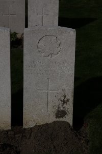 Lijssenthoek Military Cemetery - Seaman, John Peter