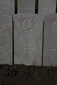 Lijssenthoek Military Cemetery - Seaton, Robert Brighton