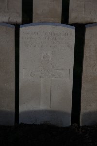 Lijssenthoek Military Cemetery - Seeney, Ernest Percival