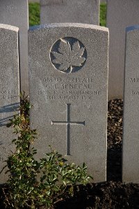 Lijssenthoek Military Cemetery - Senecal, G L