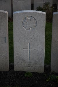 Lijssenthoek Military Cemetery - Senecal, J A