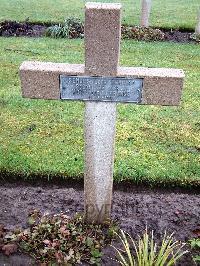 Lijssenthoek Military Cemetery - Senges, Leon