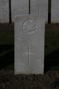 Lijssenthoek Military Cemetery - Shaw, H W