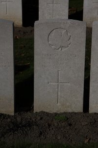 Lijssenthoek Military Cemetery - Shaw, W