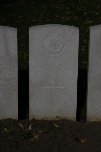 Lijssenthoek Military Cemetery - Shells, William