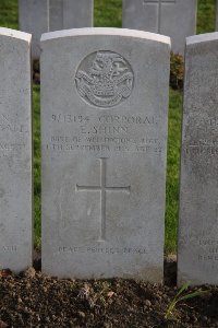 Lijssenthoek Military Cemetery - Shinn, Ernest