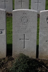 Lijssenthoek Military Cemetery - Shirley, Edward