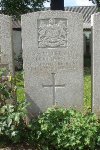 Lijssenthoek Military Cemetery - Shufflebotham, Gilbert