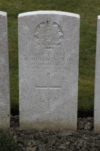 Lijssenthoek Military Cemetery - Shuttleworth, J