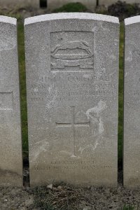 Lijssenthoek Military Cemetery - Silverwood, Alan