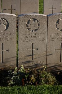 Lijssenthoek Military Cemetery - Simkins, Henry Ernest