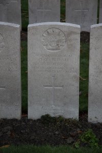 Lijssenthoek Military Cemetery - Simm, Walter Ernest