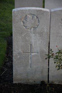 Lijssenthoek Military Cemetery - Simmons, Edmond Joseph