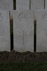 Lijssenthoek Military Cemetery - Simpson, F