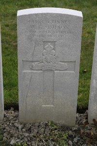Lijssenthoek Military Cemetery - Simpson, William George