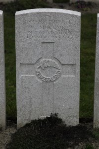 Lijssenthoek Military Cemetery - Sinclair, William