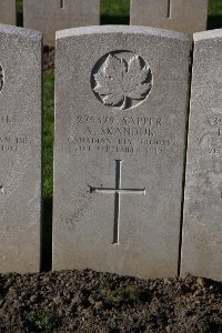 Lijssenthoek Military Cemetery - Skanduk, Anatolig