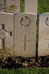 Lijssenthoek Military Cemetery - Skuce, R