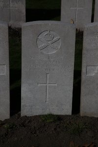 Lijssenthoek Military Cemetery - Small, Robert David