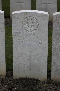 Lijssenthoek Military Cemetery - Smirthwaite, T