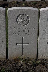 Lijssenthoek Military Cemetery - Smith, Albert
