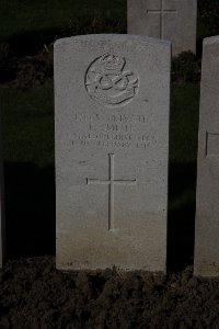 Lijssenthoek Military Cemetery - Smith, E