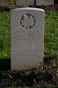 Lijssenthoek Military Cemetery - Smith, Murdoch