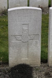 Lijssenthoek Military Cemetery - Smith, W