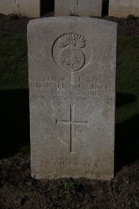 Lijssenthoek Military Cemetery - Snaddon, Donald McLeod