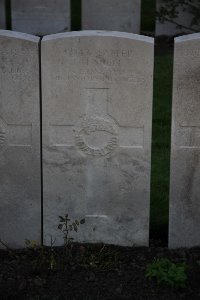 Lijssenthoek Military Cemetery - Snell, John Harold